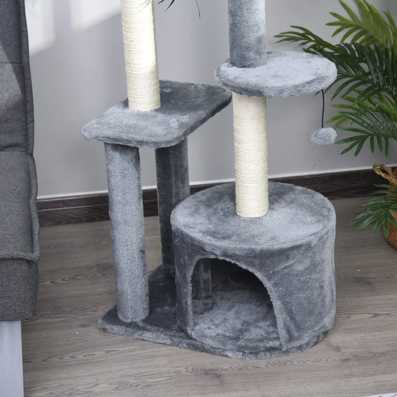 Cat Tree Tower with Sisal-Covered Scratching Posts and Ladders for Climbing and Playing
